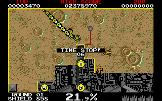 A level in Volfied showing line cutting and enemies.
